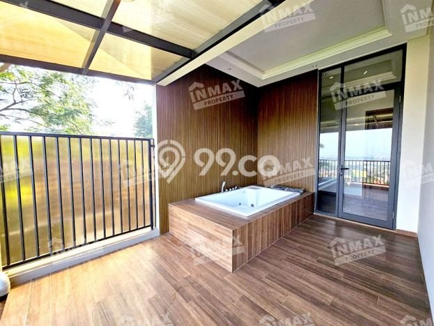 Rumah di Buring, 4 KM, Pemandangan Kota, Luas 150m² LB 240m² Rumah di Buring, 4 KM, Pemandangan Kota, Luas 150m² LB 240m²