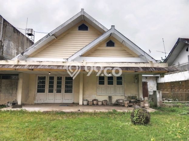 Disewakan Rumah Murah di Dieng Malang dengan 5 Kamar Tidur Disewakan Rumah Murah di Dieng Malang dengan 5 Kamar Tidur