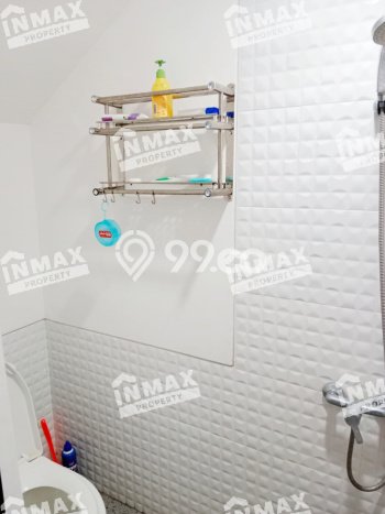 HARGA SPESIAL! Rumah Modern di Rungkut, Surabaya, Luas 70m2m² Bangunan 100m2m² NEGO! HARGA SPESIAL! Rumah Modern di Rungkut, Surabaya, Luas 70m2m² Bangunan 100m2m² NEGO!