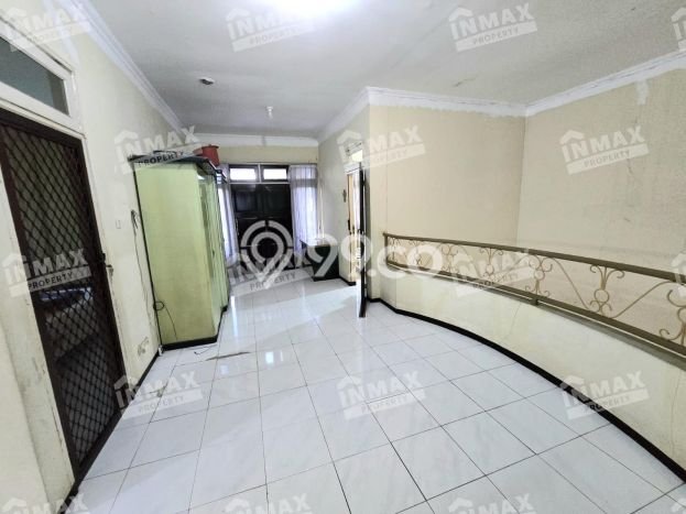 Dijual Rumah 4 KT di Nginden, Surabaya - LT 192m² Dijual Rumah 4 KT di Nginden, Surabaya - LT 192m²
