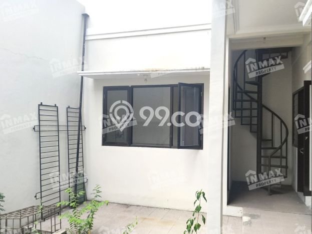 Rumah di Wiyung, Akses ke Sekolah, 3 KT Rumah di Wiyung, Akses ke Sekolah, 3 KT