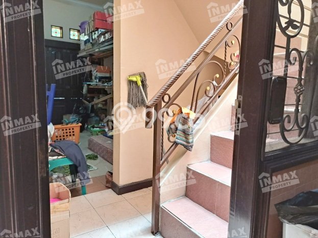 Disewakan Cepat Rumah Kondisi Bagus di Kawasan Rungkut, Surabaya Disewakan Cepat Rumah Kondisi Bagus di Kawasan Rungkut, Surabaya