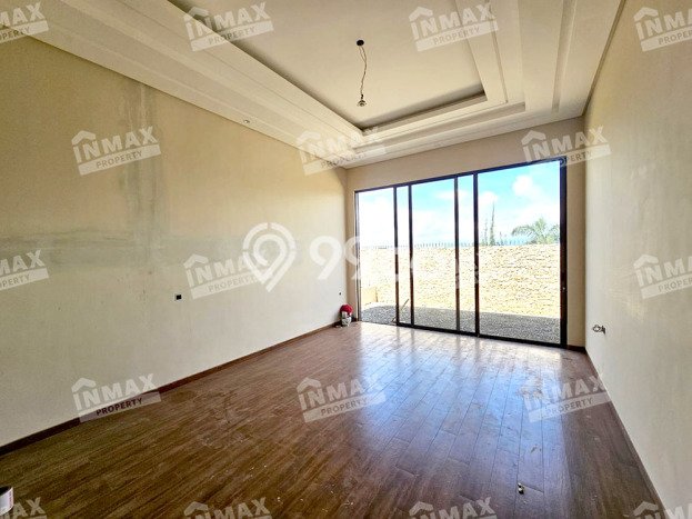 HUNIAN PREMIUM! Rumah di , 1 KM, Area Berkembang, Luas 376m2m² Bangunan 120m2m² HUNIAN PREMIUM! Rumah di , 1 KM, Area Berkembang, Luas 376m2m² Bangunan 120m2m²