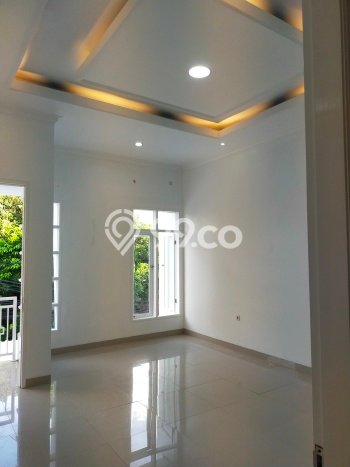 Dijual Rumah 5 Kamar Lokasi Strategis Bagus dan Strategis di Jagakarsa Dijual Rumah 5 Kamar Lokasi Strategis Bagus dan Strategis di Jagakarsa