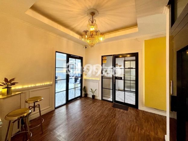 Komersial untuk disewa di Tebet punya LT 414m2 & LB 1200m2 harga sewa kompetitif Komersial untuk disewa di Tebet punya LT 414m2 & LB 1200m2 harga sewa kompetitif