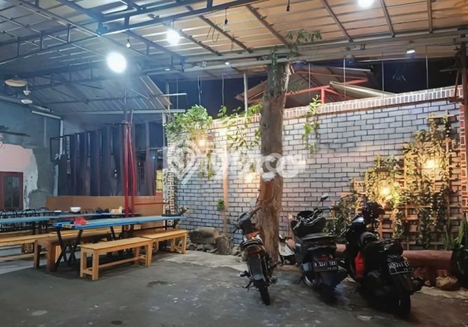 Ruko Dijual di Jakarta Timur LT 163m2 & LB 163m2 Lokasi Terbaik! Ruko Dijual di Jakarta Timur LT 163m2 & LB 163m2 Lokasi Terbaik!
