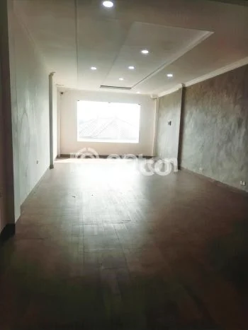 Disewakan Ruko di Kawasan Ramai Pejaten Luas 350m2 Disewakan Ruko di Kawasan Ramai Pejaten Luas 350m2