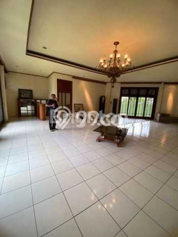 Ready to Use! Premium House LT 1245m2 Desain Elegan di patra kuningan Ready to Use! Premium House LT 1245m2 Desain Elegan di patra kuningan