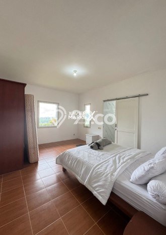 Vila Kawasan Batu, Luas 985m2m², Akses ke Fasilitas Umum, Available Vila Kawasan Batu, Luas 985m2m², Akses ke Fasilitas Umum, Available