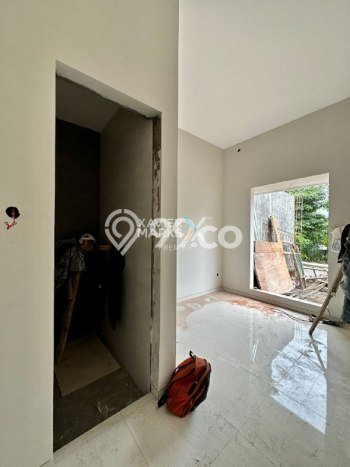 Rumah Modern Cantik 4 KT Bisa Langsung Pindah di Lowokwaru Rumah Modern Cantik 4 KT Bisa Langsung Pindah di Lowokwaru