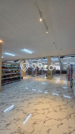Komersial Dijual di Kepanjen LT 884m2, LB 700m2 Solusi Investasi Cerdas Komersial Dijual di Kepanjen LT 884m2, LB 700m2 Solusi Investasi Cerdas