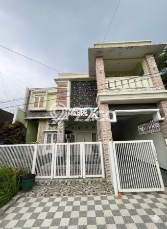 Rumah Strategis Modern Lb 220m2 di Karangploso, Malang Rumah Strategis Modern Lb 220m2 di Karangploso, Malang