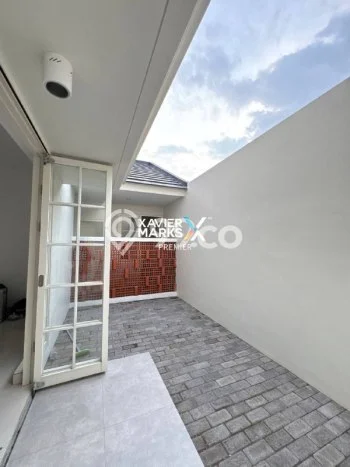 Rumah Modern Cantik 4 KT Bisa Langsung Pindah di Kedungkandang Rumah Modern Cantik 4 KT Bisa Langsung Pindah di Kedungkandang