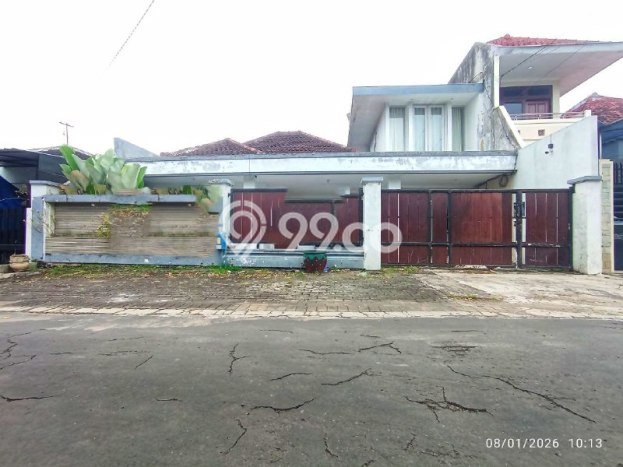 Aset Investasi! Kost Dijual di Klojen, Malang, 10 KT, 4 KM, Luas 350m2 Aset Investasi! Kost Dijual di Klojen, Malang, 10 KT, 4 KM, Luas 350m2