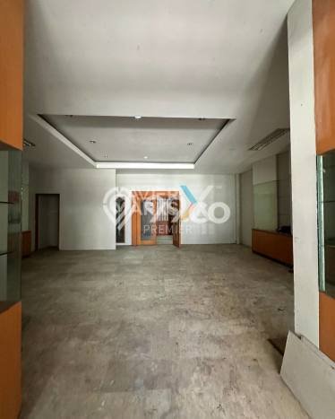 Unit Komersial Dijual di Klojen Malang Luas Tanah 398m2, Luas Bangunan 1000m2 Unit Komersial Dijual di Klojen Malang Luas Tanah 398m2, Luas Bangunan 1000m2