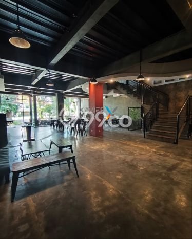 Komersial Bagus Dijual LB 650m2 Lokasi Strategis Malang Area Cocok untuk Berbisnis Komersial Bagus Dijual LB 650m2 Lokasi Strategis Malang Area Cocok untuk Berbisnis