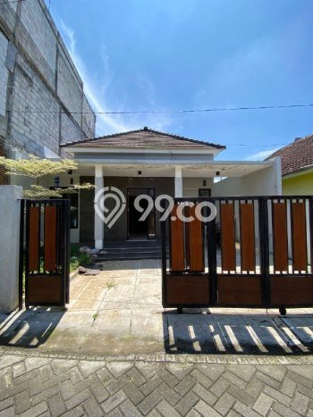 Rumah Luas Asri 3 KT Siap Pakai di Sawojajar Malang Rumah Luas Asri 3 KT Siap Pakai di Sawojajar Malang