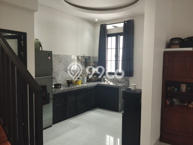 Rumah Modern Cantik 4 Kamar Siap Huni di Blimbing Rumah Modern Cantik 4 Kamar Siap Huni di Blimbing