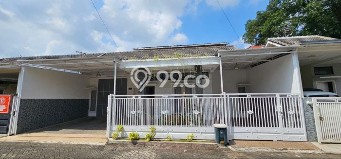Dijual Cepat Rumah Favorit Siap Huni LB 180m2 di Pakis, Malang Dijual Cepat Rumah Favorit Siap Huni LB 180m2 di Pakis, Malang