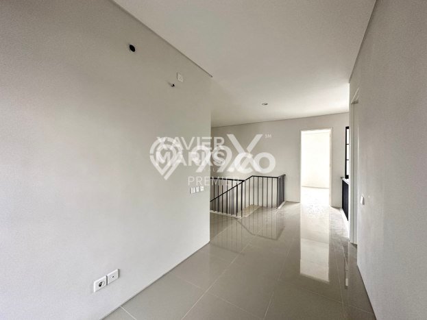 Rumah Disewakan Malang LT 210m2 LB 255m2 Area Tidar Rumah Disewakan Malang LT 210m2 LB 255m2 Area Tidar