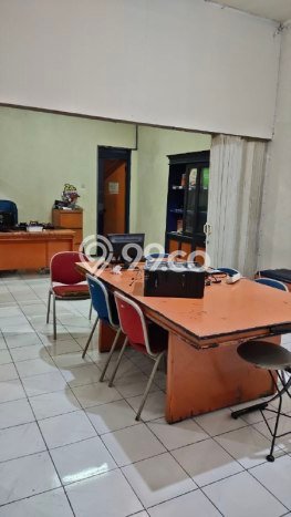 Siap Huni Rumah Mewah 9 Kamar di Klojen Dekat ke Mana Saja Siap Huni Rumah Mewah 9 Kamar di Klojen Dekat ke Mana Saja