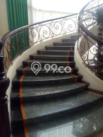 Dijual Rumah Premium dengan Fasilitas Sekitar Lengkap di Blimbing, Malang Dijual Rumah Premium dengan Fasilitas Sekitar Lengkap di Blimbing, Malang