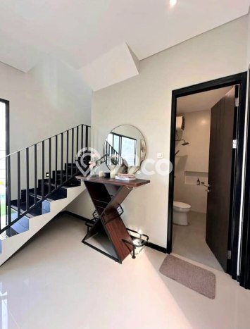 Rumah Elit LB 242m2 Siap Pakai Desain Elegan di Araya, Malang Rumah Elit LB 242m2 Siap Pakai Desain Elegan di Araya, Malang