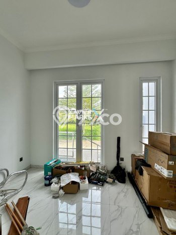 For Sale! Luxury House LT 183m2 Desain Elegan di Araya For Sale! Luxury House LT 183m2 Desain Elegan di Araya