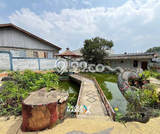 Vila di Batu, Luas 1480m2m², Akses ke transportasi publik Vila di Batu, Luas 1480m2m², Akses ke transportasi publik