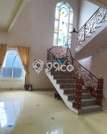 Rumah Mewah Dijual LT 842m2 di Blimbing, Malang Rumah Mewah Dijual LT 842m2 di Blimbing, Malang
