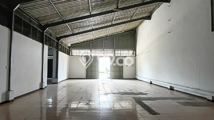 Disewakan Gudang di Pakis Malang LT 300m2, LB 300m2 Disewakan Gudang di Pakis Malang LT 300m2, LB 300m2