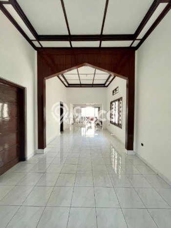 Sewa cepat hunian minimalis strategis 8 Kamar di Klojen, Malang Sewa cepat hunian minimalis strategis 8 Kamar di Klojen, Malang