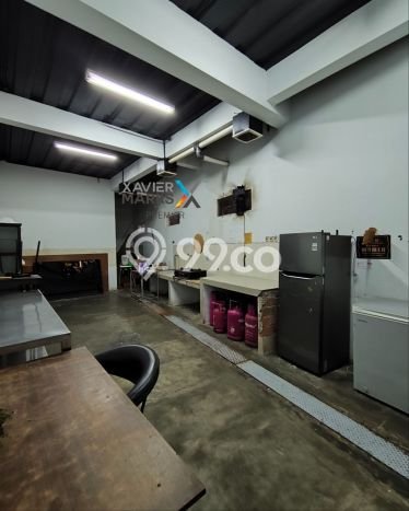Komersial Bagus Dijual LB 650m2 Lokasi Strategis Malang Area Cocok untuk Berbisnis Komersial Bagus Dijual LB 650m2 Lokasi Strategis Malang Area Cocok untuk Berbisnis