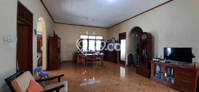 Dijual Hunian Mewah dengan Fasilitas Sekitar Komplit di Kebayoran Lama, Jakarta Selatan Dijual Hunian Mewah dengan Fasilitas Sekitar Komplit di Kebayoran Lama, Jakarta Selatan