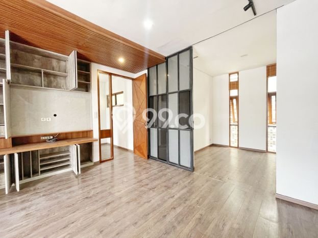 Dijual Rumah Mewah Elegan Dengan View Cantik di Bintaro, Tangerang Selatan Dijual Rumah Mewah Elegan Dengan View Cantik di Bintaro, Tangerang Selatan