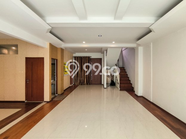 Rumah Luxury Modern Tanpa Renovasi di Bintaro Tangerang Selatan Rumah Luxury Modern Tanpa Renovasi di Bintaro Tangerang Selatan