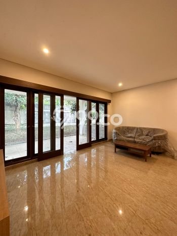 Dijual Rumah Mewah Elegan Dengan View Cantik di Bintaro, Tangerang Selatan Dijual Rumah Mewah Elegan Dengan View Cantik di Bintaro, Tangerang Selatan