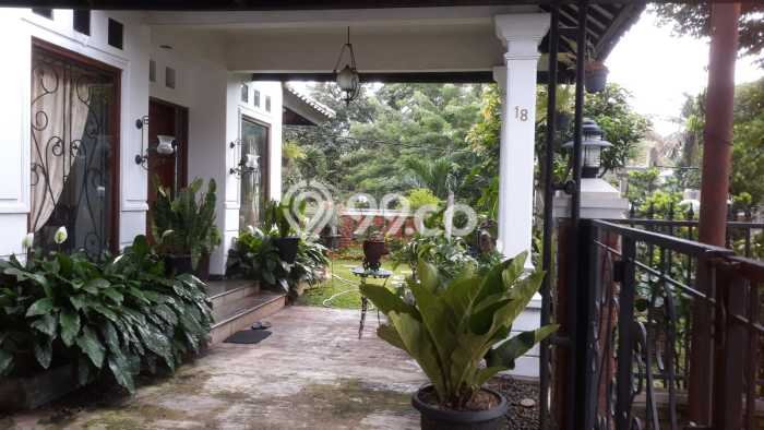 Jual Rumah Luas Elegan Dengan View Eksklusif di Cirendeu, Jakarta Selatan Jual Rumah Luas Elegan Dengan View Eksklusif di Cirendeu, Jakarta Selatan