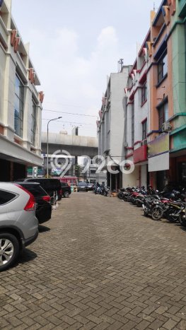 Ruko Dijual di Prime Area Jakarta Selatan Luas 386m2 Ruko Dijual di Prime Area Jakarta Selatan Luas 386m2