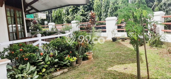 Dijual Rumah Luas Megah Dengan View Eksklusif di Bintaro, Jakarta Selatan Dijual Rumah Luas Megah Dengan View Eksklusif di Bintaro, Jakarta Selatan