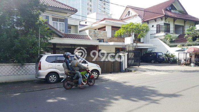 Kesempatan Investasi 9 Kamar Tidur dan 6 Kamar Mandi di Lokasi Strategis Kebayoran Baru, Jakarta Selatan Kesempatan Investasi 9 Kamar Tidur dan 6 Kamar Mandi di Lokasi Strategis Kebayoran Baru, Jakarta Selatan