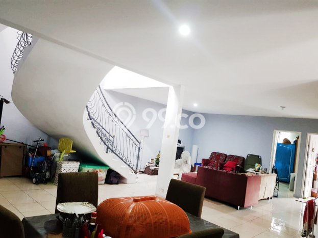 Rumah Elit Modern Siap Huni di Bintaro Tangerang Selatan Rumah Elit Modern Siap Huni di Bintaro Tangerang Selatan