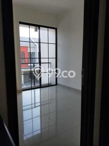 Jual Rumah Minimalis Bagus Punya 2 KT di Cipondoh Tangerang - Jual Rumah Minimalis Bagus Punya 2 KT di Cipondoh Tangerang -