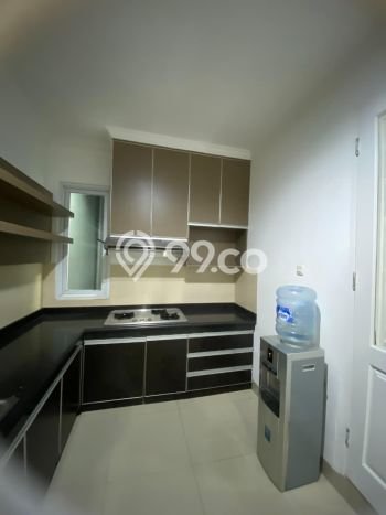 Rumah Disewakan Jakarta Barat LT 135m2 LB 180m2 Kawasan Kemanggisan Rumah Disewakan Jakarta Barat LT 135m2 LB 180m2 Kawasan Kemanggisan
