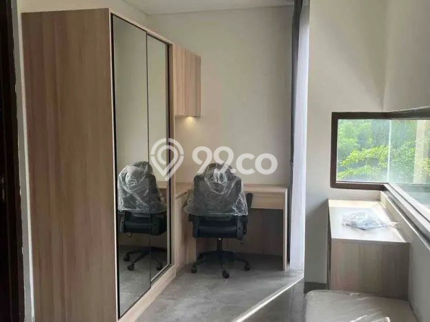 Disewakan! Rumah 3 Kamar Tidur &
3 Kamar Mandi di Pondok Indah, Jakarta Selatan Disewakan! Rumah 3 Kamar Tidur &
3 Kamar Mandi di Pondok Indah, Jakarta Selatan