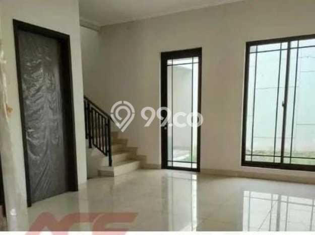 Rumah Mewah LB 144m2 Siap Pakai Desain Elegan di Green Lake City, Jakarta Barat Rumah Mewah LB 144m2 Siap Pakai Desain Elegan di Green Lake City, Jakarta Barat