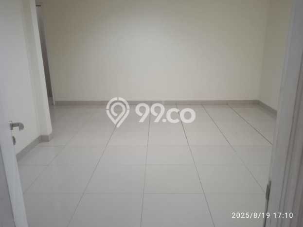 Jual Rumah Luas Elegan Dengan View Cantik di Green Lake City, Jakarta Barat Jual Rumah Luas Elegan Dengan View Cantik di Green Lake City, Jakarta Barat