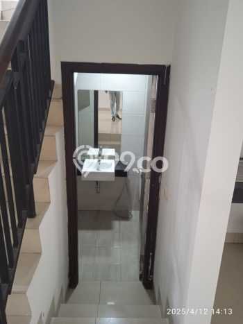 Rumah sewa siap pakai 3 KT di Green Lake City, Jakarta Barat Rumah sewa siap pakai 3 KT di Green Lake City, Jakarta Barat