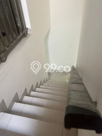 Disewakan Segera Rumah Kondisi Bagus di Area Cipondoh, Tangerang Disewakan Segera Rumah Kondisi Bagus di Area Cipondoh, Tangerang