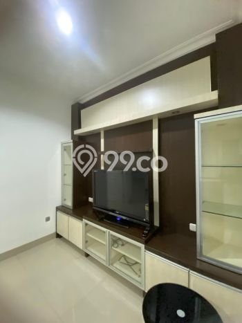 Rumah Disewakan Jakarta Barat LT 135m2 LB 180m2 Kawasan Kemanggisan Rumah Disewakan Jakarta Barat LT 135m2 LB 180m2 Kawasan Kemanggisan